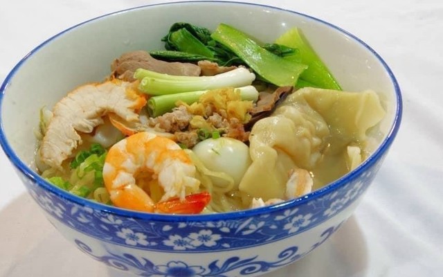 Quán Mì Gia Quảng Đông - Cách Mạng Tháng Tám