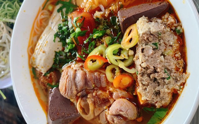 Quán Bún Riêu Cua - Đường Chòm Sao