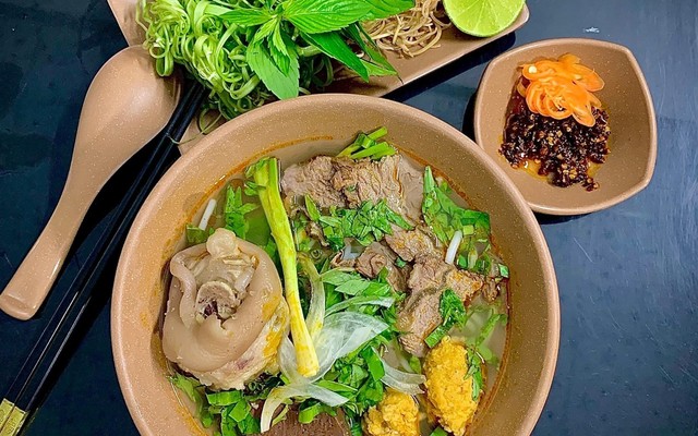 Bún Bò Huế & Món Thái - BẾP NHÀ BEN BEN TUK TUK