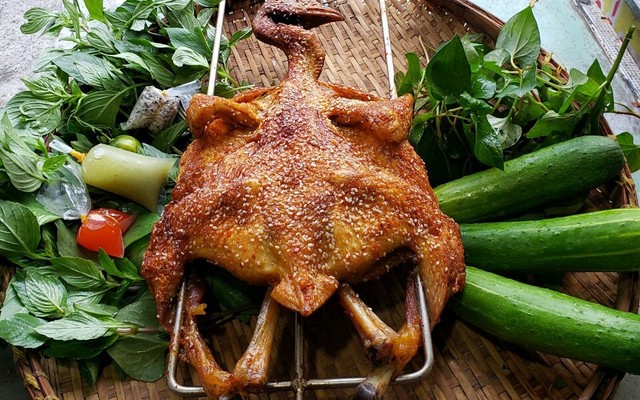 Gà Nướng Số 8 - Đường Lê Thị Trung