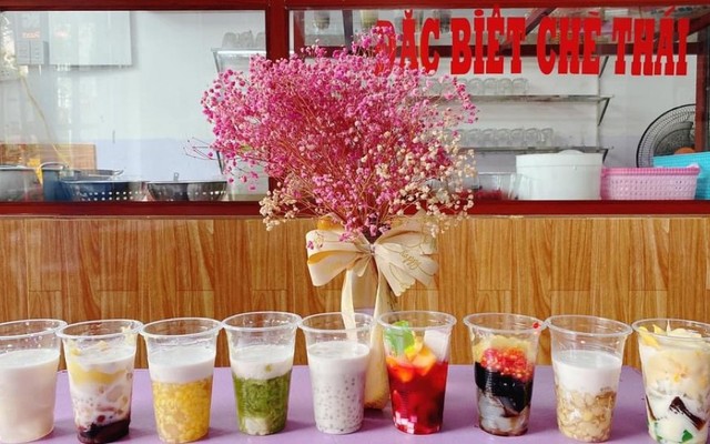 Quán Chè Cung Đình Huế - Nguyễn Phong Sắc