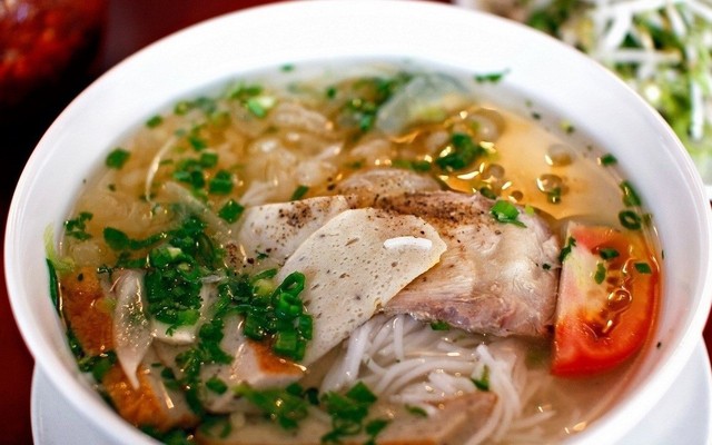 Quán Nui Mì, Hủ Tiếu & Bánh Canh - CMT8