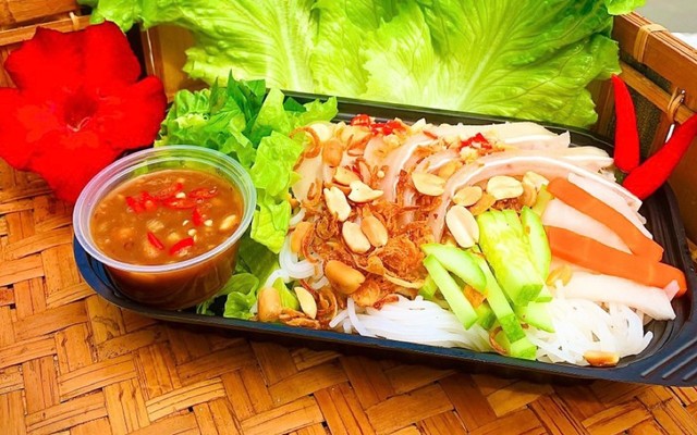 DELI Kitchen - Bún Bò Nam Bộ - Hải Đăng