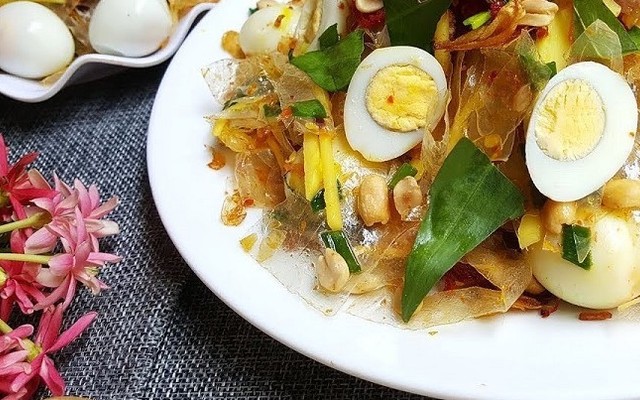 Cô Tư - Bánh Tráng Trộn & Xoài Lắc - Lê Văn Sỹ