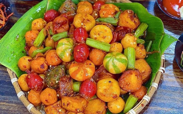 Twelve Food - Đường 25A