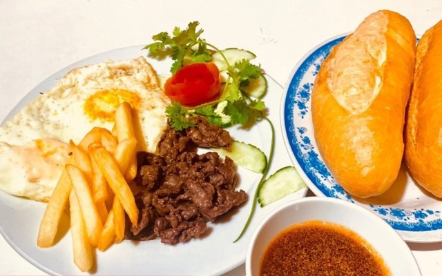 Giáng Xưa Cafe Điểm Tâm Sáng - Hải Thượng Lãn Ông