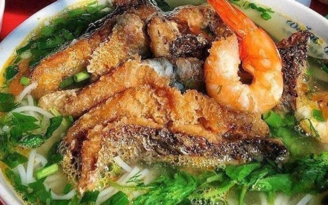 Bánh Đa Hoài Trần - Nguyễn Văn Linh