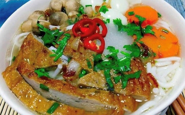 Bánh Canh Cá Lóc Huế - 328 Nguyễn Duy Hiệu