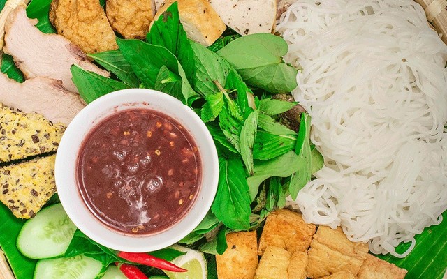 Hai Anh Em - Bún Đậu Mắm Tôm - Bình Phú