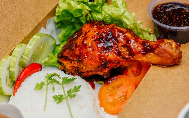 XÓM ĂN VẶT - Phạm Ngọc Thạch