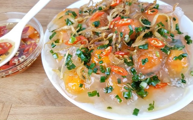 Bánh Bột Lọc Hoàng Lan - Nguyễn Văn Nguyễn