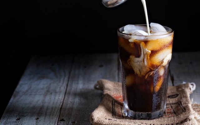 Cầu Quay Coffee - Nguyễn Đức Cảnh