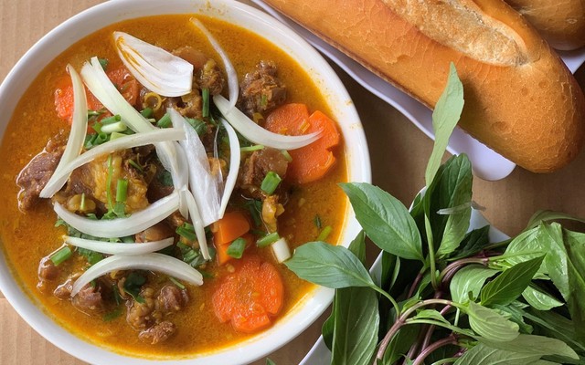 Phở Ngọc Nhung - Hưng Đạo Vương