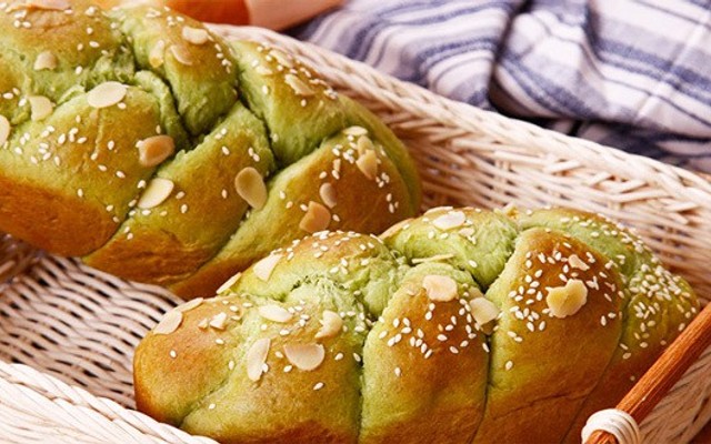 Phú Phát Bakery - 154 Dư Hàng