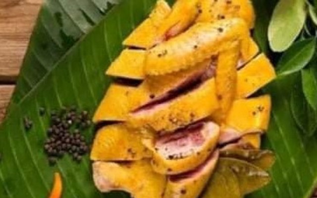 Quán Gà Ủ Muối - Gà Hun Khói & Chân Gà Ngâm Xả Tắc