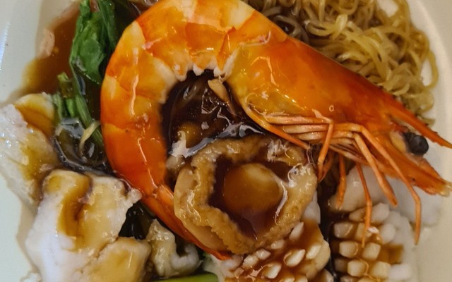 Tiệm Ăn Hoa Ký - CMT8