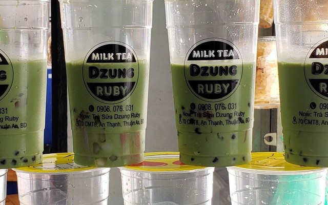 Chè Thái & Trà Sữa Dzung Ruby - Cách Mạng Tháng 8