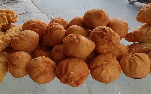 Bánh Bao Chiên & Đùi Gà Bó Xôi - Bon Bon