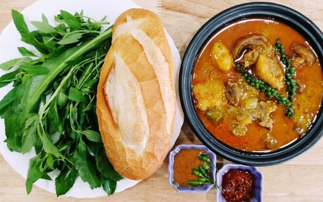 Bếp Nhà Mình - Lẩu Nấm & Lẩu Cá - Hoa Đào