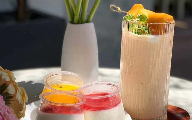 Túc Tắc Cafe - Trà, Sinh Tố & Bánh Ngọt