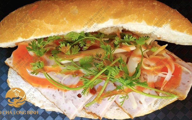 Bánh Mì Chả Nóng Long Đỉnh - Nguyễn Tuân