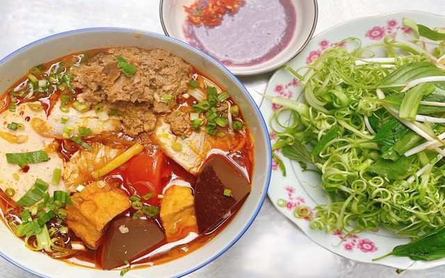 BÚN RIÊU & MÌ TRỘN HUYỀN - 50/7 NGUYỄN HỮU CẦU