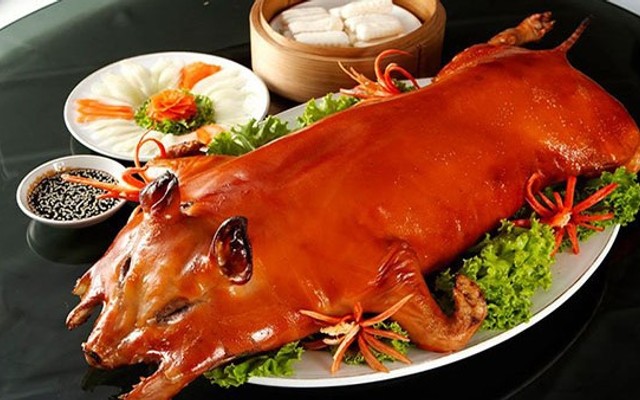 Ẩm Thực Trường Sơn - Heo Sữa Quay & Vịt Quay Tiêu - Võ Thị Sáu