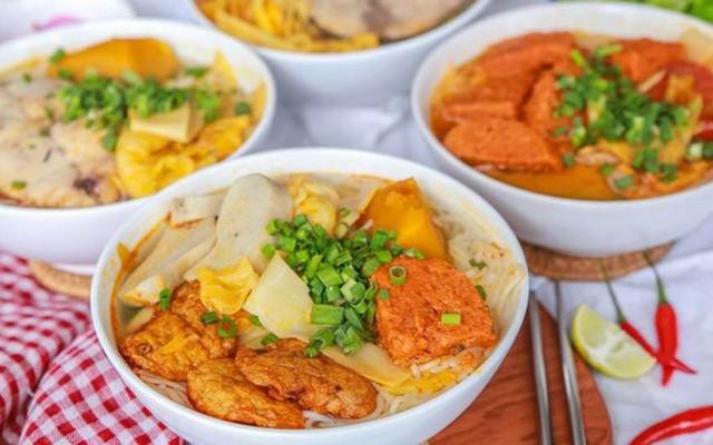 Cô Lan Anh - Bún Chả Cá & Bún Mắm - Lê Trọng Tấn