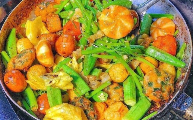 1992 Mì Trộn, Cá Viên Chiên Mắm & Chân Gà Sốt Thái