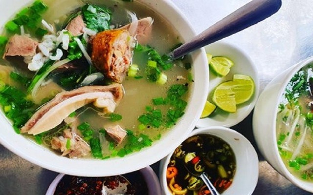 Quán Hương - Cháo Lòng & Xôi Lòng Bóp - Nguyễn Chí Thanh