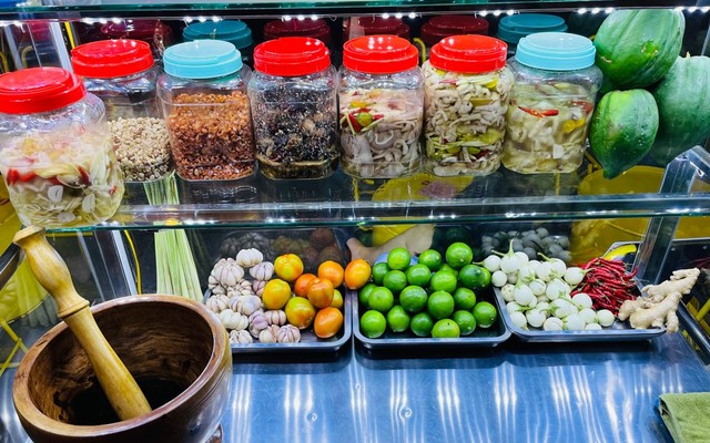 NVT FOOD - Gỏi Đu Đủ Thái Lan & Chân Gà Sốt Thái - Phạm Văn Chiêu