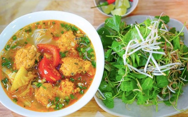 Nhân - Bún Chả Cá - Lê Đình Lý