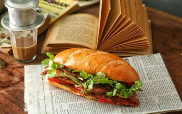 Bánh Mì Thịt Nguội & Giò Chả Sáu Phương - Âu Dương Lân