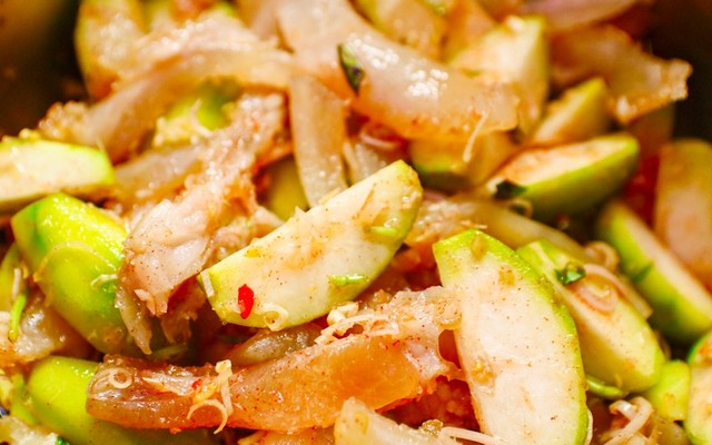 Gân Bò 35 & Ăn Vặt Nhà Đỏ - Bình Phước