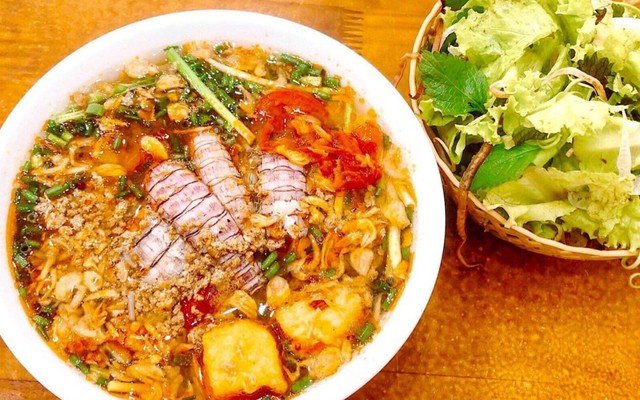 Bún Riêu Cô Hoàn - Tuệ Tĩnh