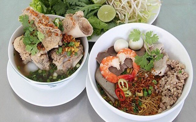 Hủ Tiếu & Bún Riêu 151 - Âu Cơ