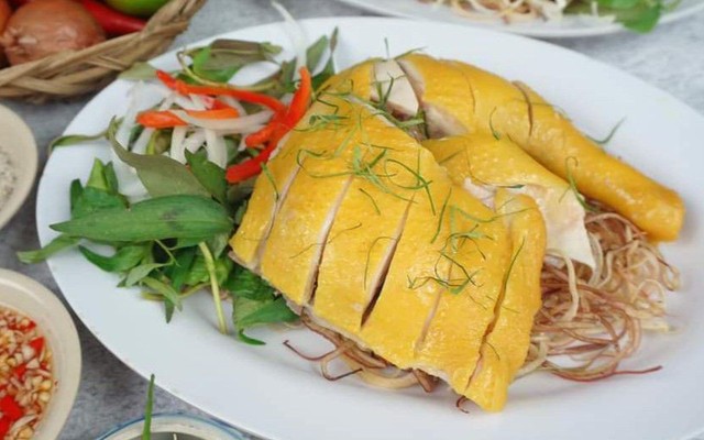 Cơm Gà Ta 76 - Phở & Miến Gà - Trần Não