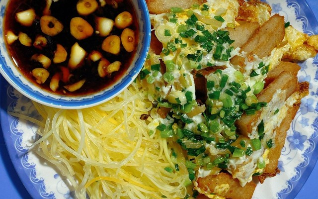 Bột Chiên Gia Viên - Hẻm 136 Đồng Khởi