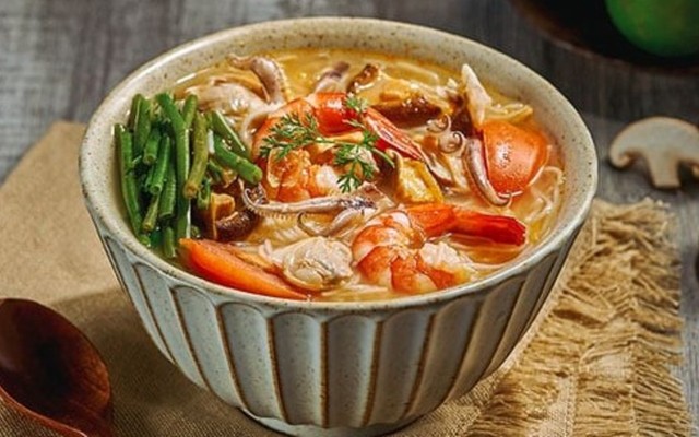 Bún Thái Diễm Phúc - Sư Vạn Hạnh