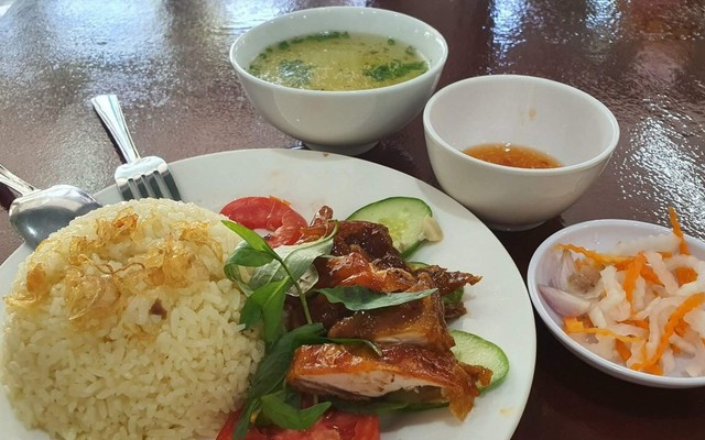 Lộc Sơn - Cơm Gà Tam Kỳ - Lê Hồng Phong