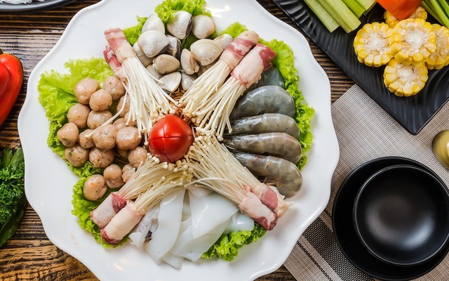 Cay Quoán - Lẩu Nướng Các Loại - Định Công