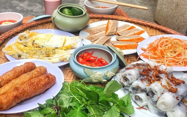 Quán Bánh Cuốn Cô Ngân - Thanh Đa