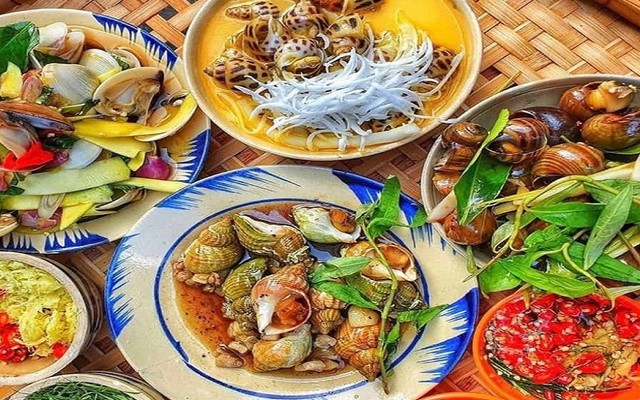 Quán Ốc Bình Dân - Hoàng Hoa Thám