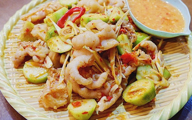 Moon - Cà Phê Muối, Trà Sữa & Trà Dâu - Hoàng Kế Viêm