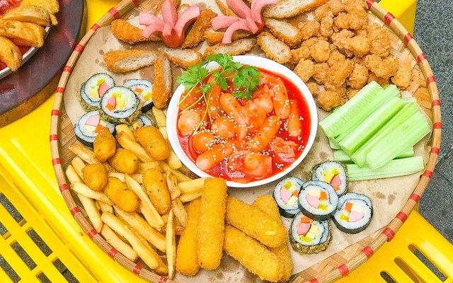 Ăn Vặt Huỳnh Tuyền - Nguyễn Đệ