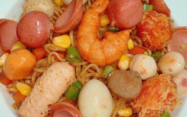 Hằng Mì Trộn Indomie, Bánh Tráng Trộn & Ăn Vặt