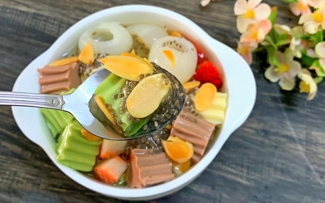 Thạch Chè Lộc Tài - Chè Khúc Bạch & Chè Chuối Nếp Nướng - Hàng Điếu