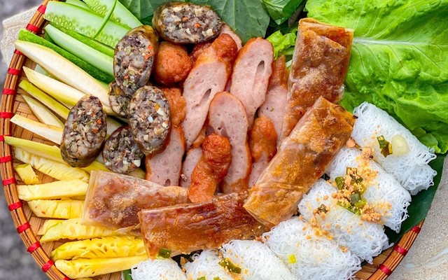 Minh Tấn - Nem Nướng & Chả Lụa Lagi - Trần Nam Phú