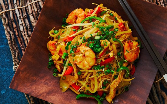 Bánh Canh Bột Gạo & Mì Xào Tôm Càng Xanh Popo - Kha Vạn Cân