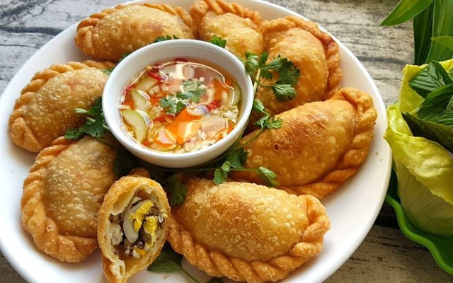 Bếp Bảo Đăng - Bánh Gối & Nem Chua Rán - Phạm Văn Đồng